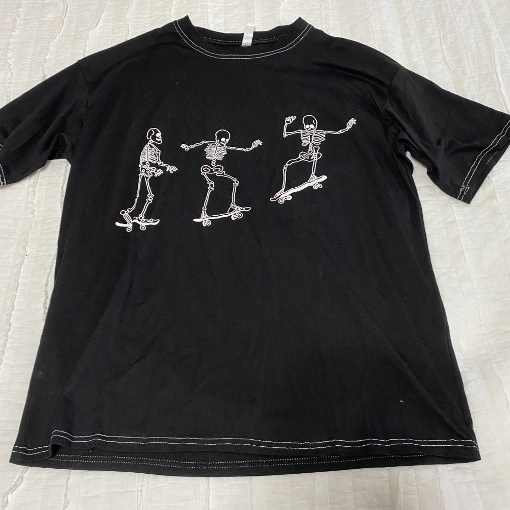 Black Skeleton graphic T shirt